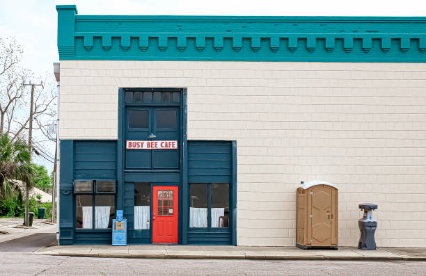 Best Portable restroom trailer rental  in Worthington, OH